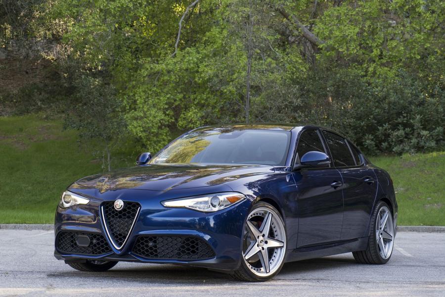  Alfa Romeo Giulia on Forgiato Wheels (TEC 2.6) 2018 года  (фото 1 из 6)
